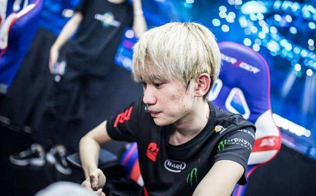 雷霆卫冕成 雷霆卫冕成